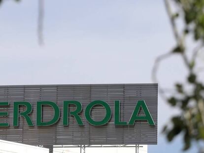 Iberdrola vende el derecho de uso de su red de fibra a Lyntia Networks por 260 millones de euros