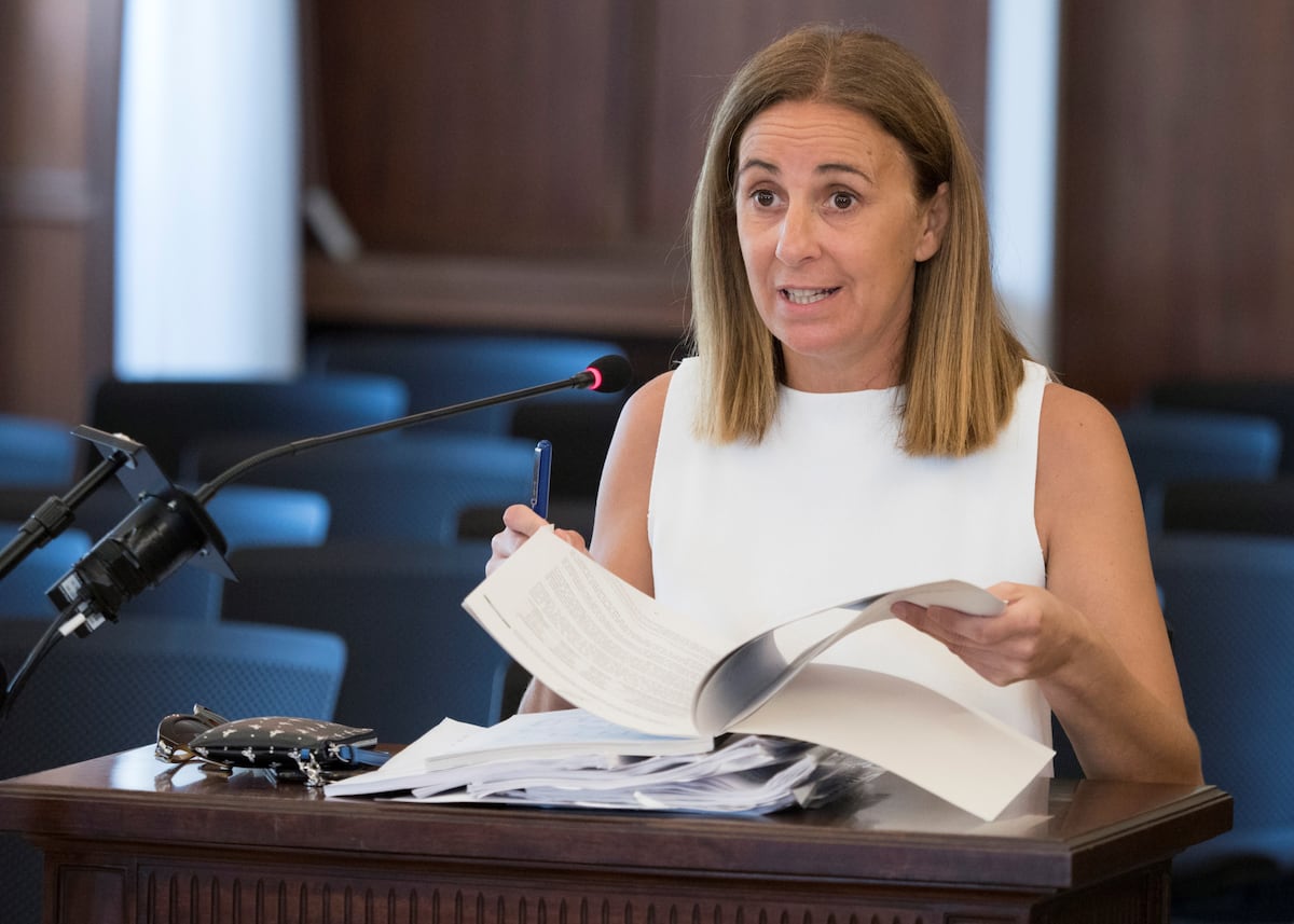 El juez cita a declarar a la número dos de Hacienda por los contratos sanitarios a dedo de la Junta andaluza