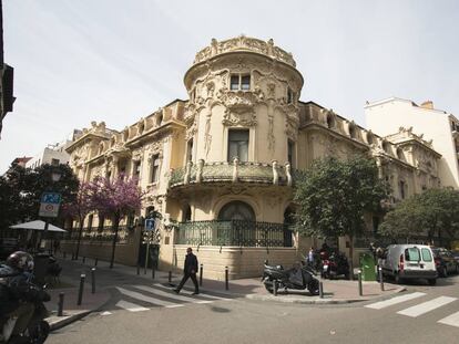 Fachada del palacio de Longoria, sede de la SGAE: