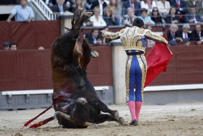 El diestro Miguel Ángel Perera, ayer en la plaza de Las Ventas.