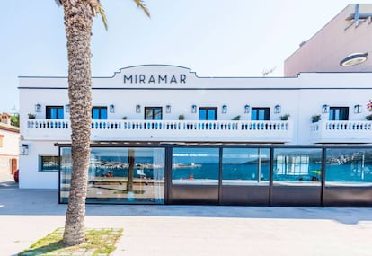 El hotel Miramar, en Llançà (Girona), tiene cinco 'suites' en la primera planta.