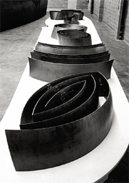 Maqueta del proyecto encargado a Richard Serra para el Guggenheim Bilbao.