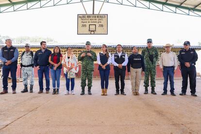 La gobernadora de Guerrero, Evelyn Salgado, durante una visita a la comunidad de El Durazno, el pasado 7 de marzo.