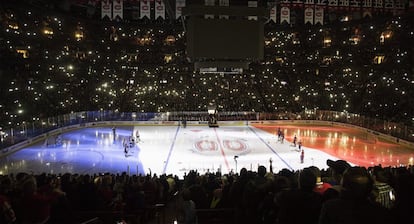 La pista de hielo de Montreal, con los colores de la bandera de Francia