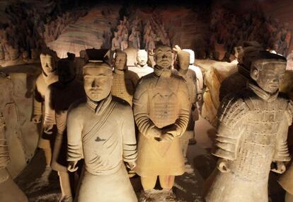 Algunas de las 150 réplicas de los guerreros de Xian que expusieron el Palacio Euskalduna de Bilbao.