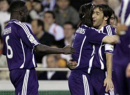 Raúl celebra el gol del triunfo