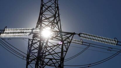 El precio de la luz sube mañana un 10,7% hasta los 423,3 euros