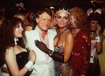 Hugh Hefner en una fiesta en la mansión de Playboy, en 1999.