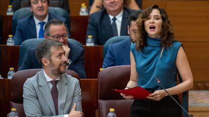 La presidenta de la Comunidad de Madrid, Isabel Díaz Ayuso, habla en una sesión de la Asamblea este jueves.