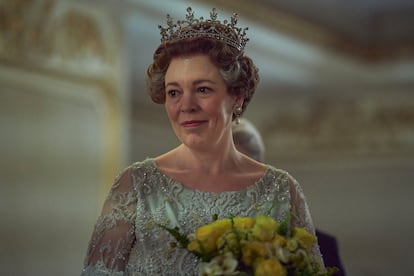 Olivia Colman na quarta temporada de ‘The Crown’. A série tem seis candidaturas no Globo de Ouro 2021.