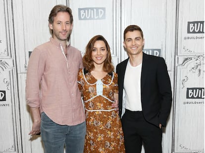 Jeff Baena con los actores Aubrey Plaza y Dave Franco en Nueva York en junio de 2017.