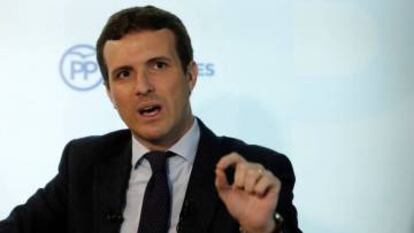 Pablo Casado of the PP says Sánchez is a traitor.