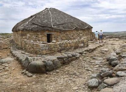 El yacimiento arqueológico de Numancia, cuyo paisaje sufrirá una drástica alteración urbanística, fotografiado el pasado mes de julio.