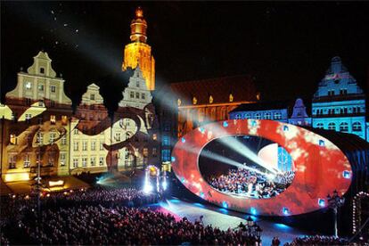 Celebración de la ampliación de la Unión Europea el pasado 1 de mayo en la ciudad polaca de Wroclaw.