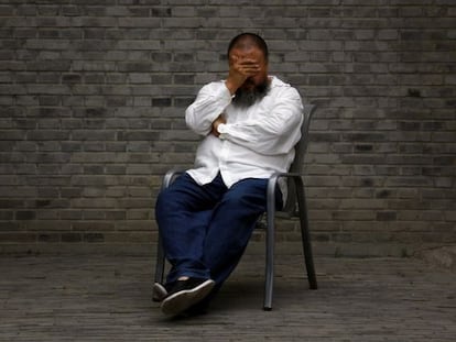 O dissidente Ai Weiwei em uma imagem de 2012.