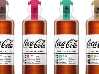 Las cuatro variantes de la nueva gama de refresos de Coca-Cola, los Signature Mixers.
