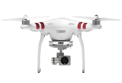 Este dron posee una cámara capaz de grabar imágenes Full HD y realizar  fotografías de 12 megapíxeles totalmente nítidas gracias a su tecnología de estabilización. Tampoco aparecerán deformadas porque su lente ha sido hecha a medida y proporciona un campo de visión de 94 grados. Se controla desde un mando a distancia en el que se inserta el 'smartphone': con una 'app', es posible seguir el vuelo en un mapa, ver la retransmisión de los vídeos en directo o controlar la autonomía restante, que alcanza los 25 minutos. 599 euros. www.dji.com/es
