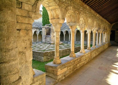 A Romanesque cloister inside the cathedral of Roda de Isábena.