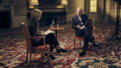 El principe Andrés, en la entrevista con Emily Maitlis en la BBC.