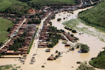 Consecuencias de la crecida del río Jacuipe en el Estado de Alagoas