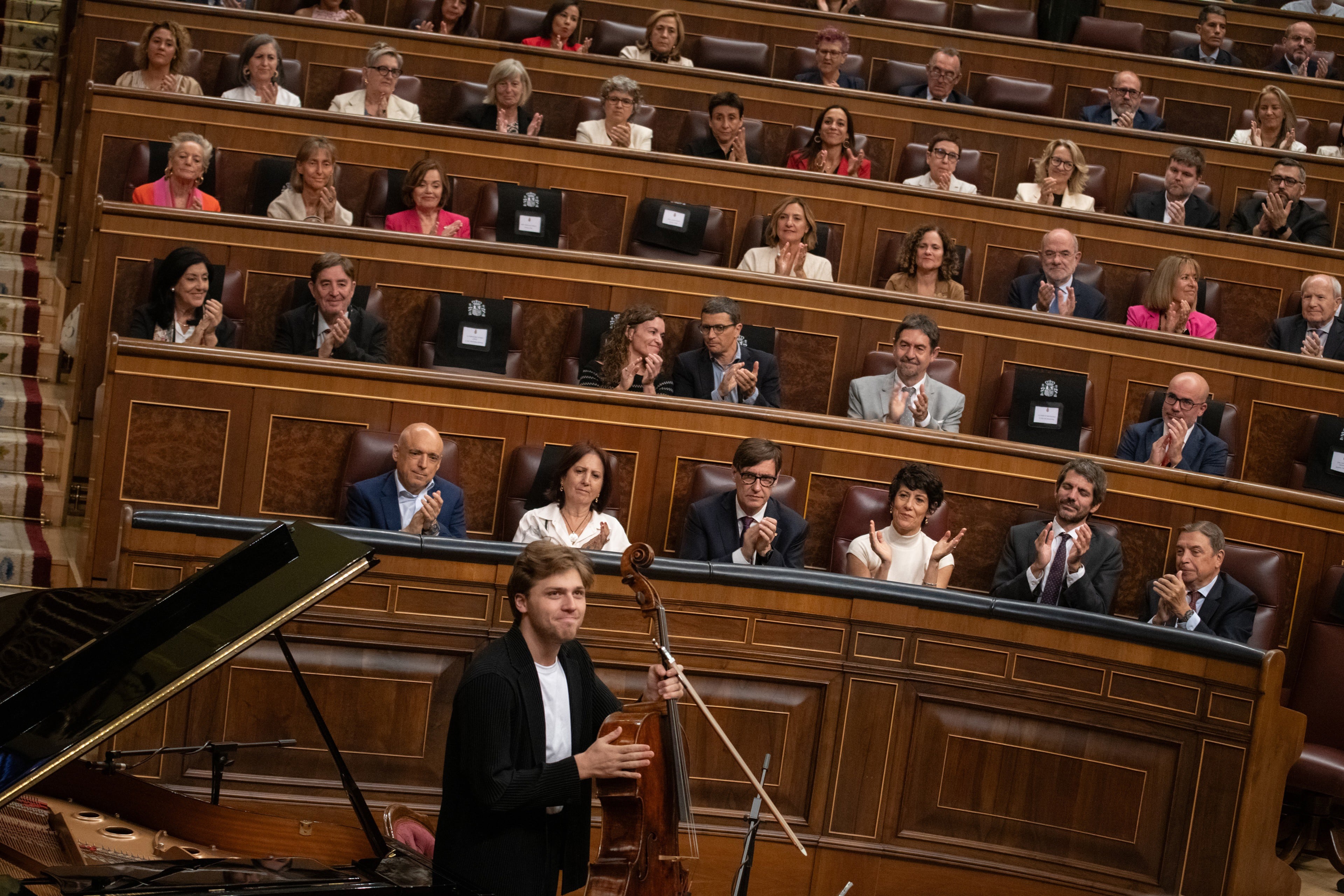 Peace resonates in the Congress of Deputies with the echoes of Pau Casals