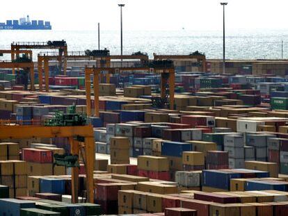 El 38% de la coca&iacute;na incautada desde 2008 estaba camuflada entre los contenedores que llegan al Puerto de Valencia. 