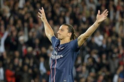 Ibrahimovic celebra su gol ante el Dinamo Kiev