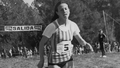 Carmen Valero, campeona en la categoría seniors femenina del campeonato de España de campo a través en 1977.