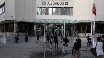 Colas en la entrada a los juzgados de plaza de Castilla, en septiembre de 2020.