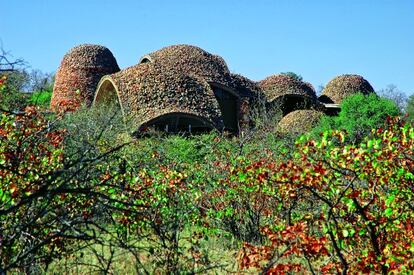 Centro de Interpretaci&oacute;n Mapungubwe (Sud&aacute;frica), de Peter Rich. 