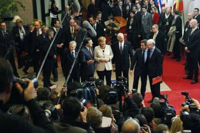 Los líderes europeos posan para las cámaras tras reunirse el pasado jueves en Bruselas.