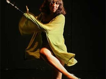 Patricia Ruz, en su espectáculo <i>Con la yema de los dedos.</i>