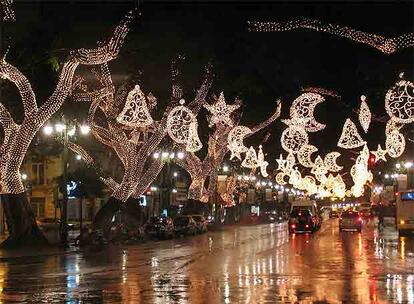 Calle de Málaga iluminada para estas fiestas navideñas.