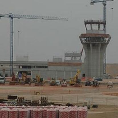 Sacyr pide el cierre del aeropuerto de San Javier para lanzar el de Murcia