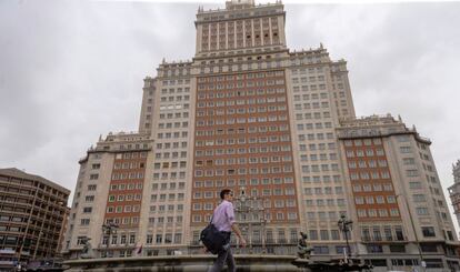 Fotografía del Edificio España, puesto en venta por Wanda.