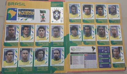 Roque Júnior, Júlio Baptista e Renato estão no álbum da Copa de 2006, mas não foram convocados ao Mundial.