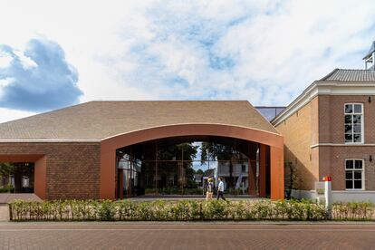 El Van Gogh Village Museum, de Nuenen, votado como el mejor edificio del año 2024 en los Países Bajos.