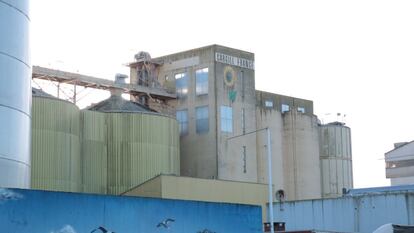 La fábrica de Cargill en Saint-Nazaire, muy cercana a los astilleros.