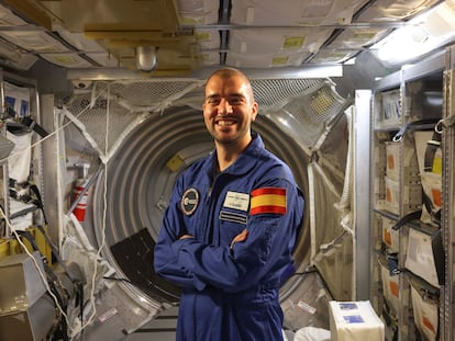 Pablo Álvarez, el candidato español a astronauta de la ESA, tras la rueda de prensa en Colonia (Alemania).