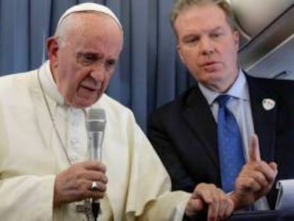 El Papa Francisco y Greg Burke, el nuevo fichaje del IESE.