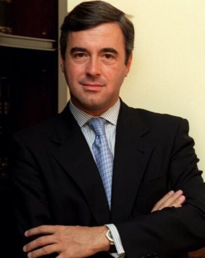 &Aacute;ngel Acebes.