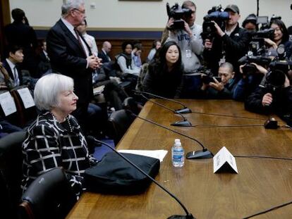 Janet Yellen antes de seu comparecimento no Congresso.