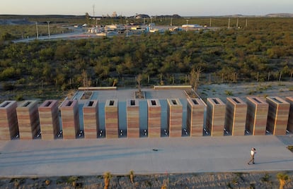 El memorial para los 63 mineros construido junto a la mina de Pasta de Conchos, en San Juan de Sabinas (Estado de Coahuila).