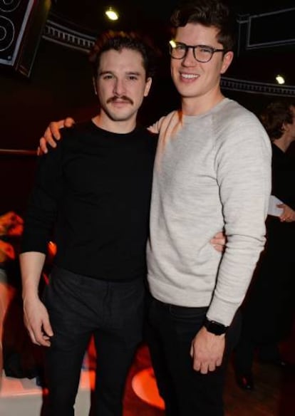 Kit Harington junto a su hermano Jack.