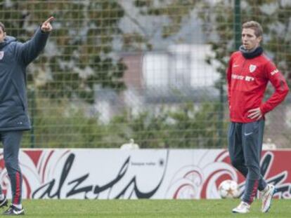 Valverde y Muniain, en un entrenamiento.