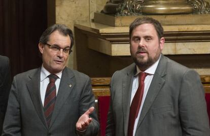 El presidente de la Generalitat Artur Mas junto al l&iacute;der republicano Oriol Junqueras.