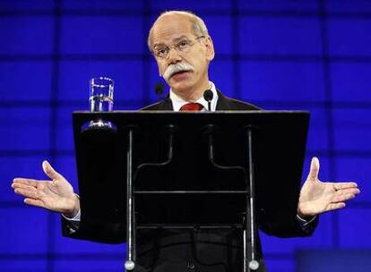 Dieter Zetsche, primer ejecutivo de DaimlerChrysler, accionista de EADS, ayer en una junta de accionistas.