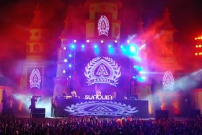 Celebración del Festival Suburn de música electrónica, en el norte de Goa (India).