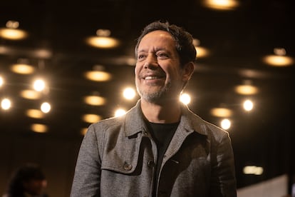 El diseñador Ricardo Pava, en el Bogotá Fashion Week, el 21 de mayo de 2025.