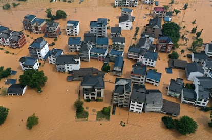 Casas sumergidas por las riadas en la provincia china de Jiangxi el 21 de junio.